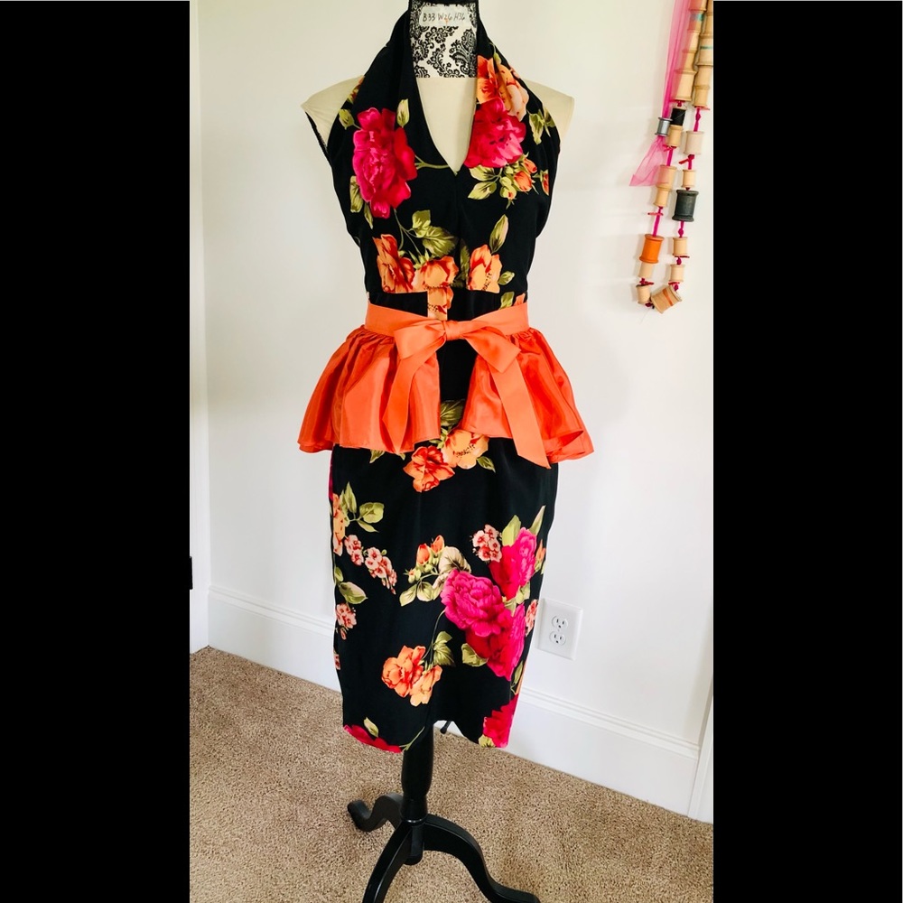 VTG 90's/50's Black bright lg. floral halter dress & Peplum apron size 4 petite